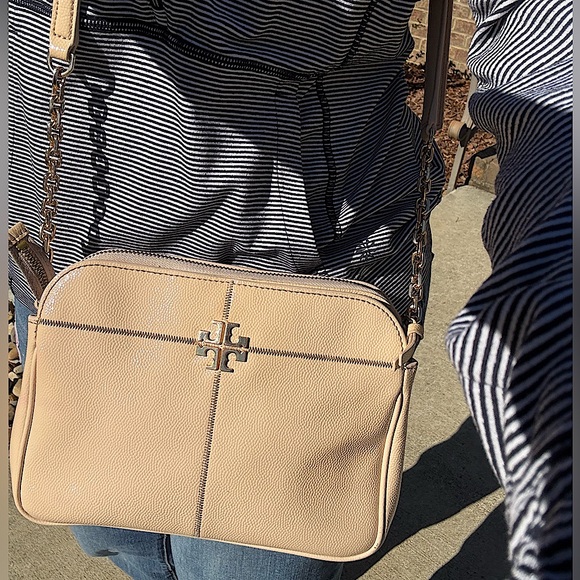 Tory Burch Mcgraw Camera bag(brie) EUC - Picture 2 of 15